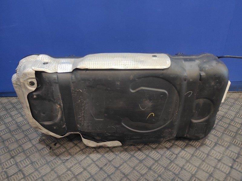 Recambio de deposito combustible para hyundai ioniq referencia OEM IAM 31100G2XXX  