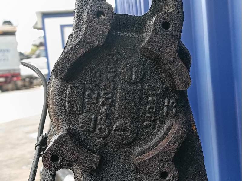 Recambio de puente trasero para opel astra j lim. 2.0 16v cdti referencia OEM IAM   