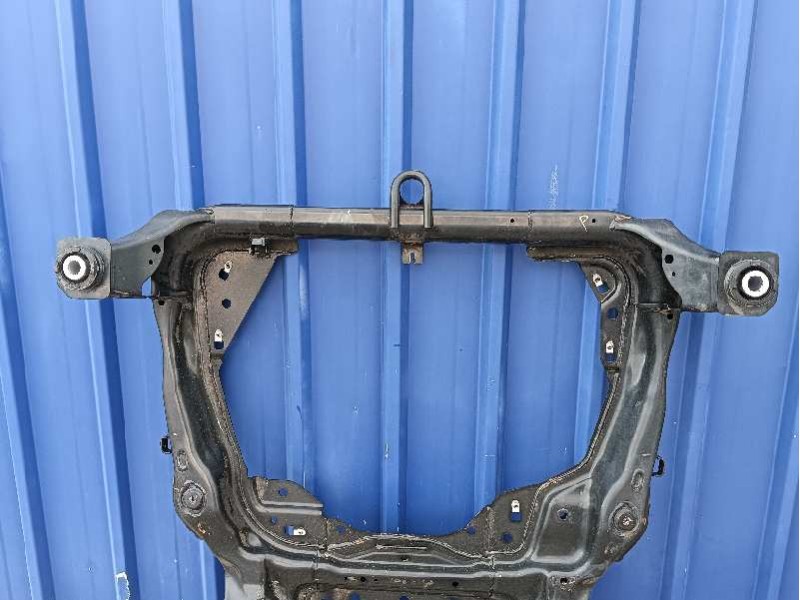 Recambio de puente delantero para land rover discovery sport referencia OEM IAM GK725000AD  