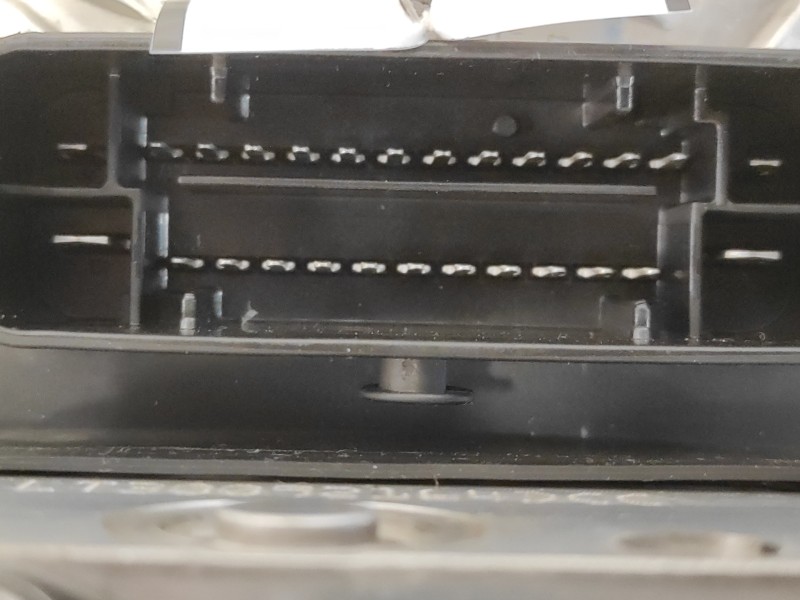 Recambio de abs para seat toledo (kg3) 1.6 tdi referencia OEM IAM 6R0614517BD 54086003H 18396607