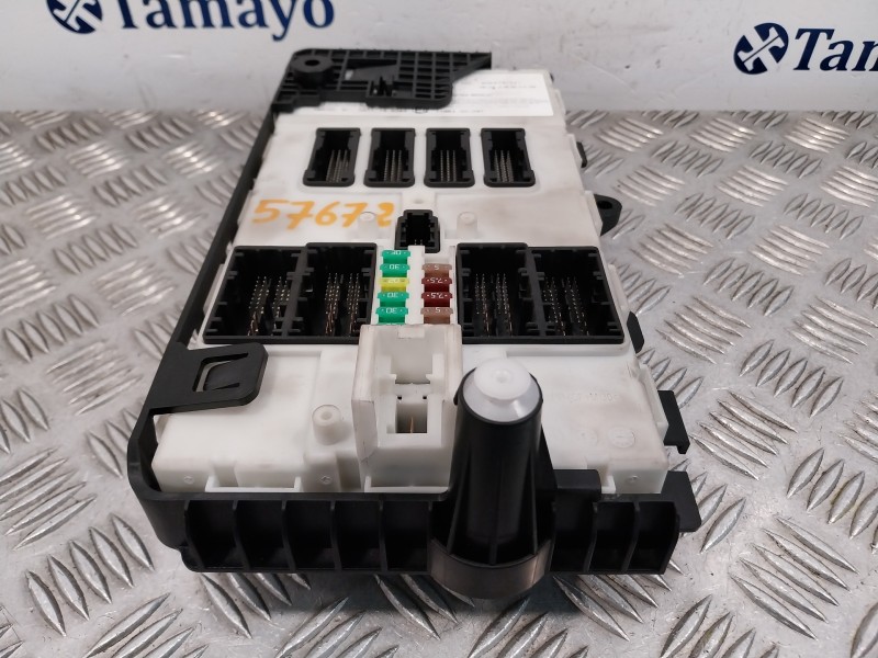 Recambio de caja reles / fusibles para mini countryman (f60) referencia OEM IAM 2611139385  10681811