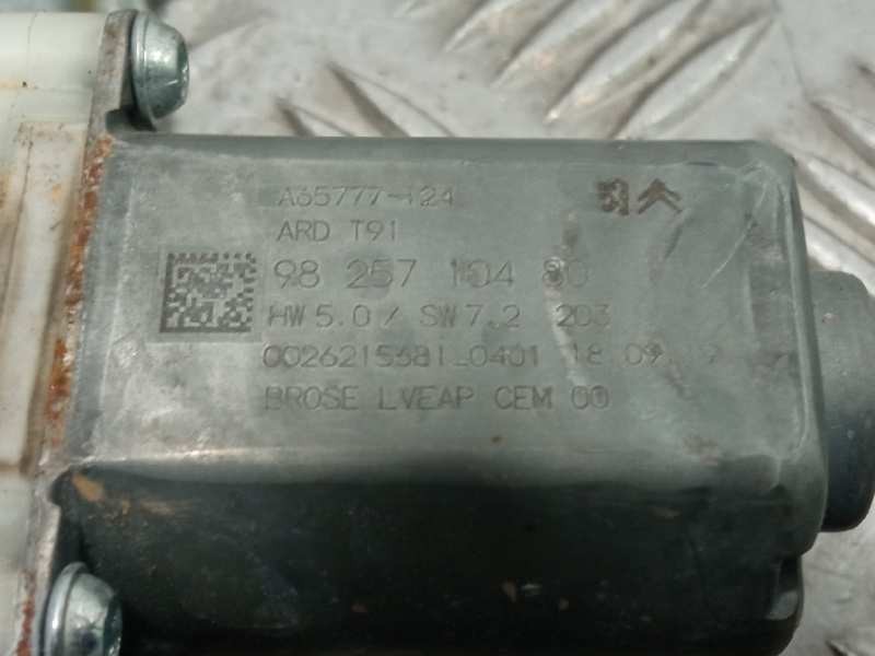 Recambio de elevalunas trasero derecho para peugeot 308 sw referencia OEM IAM 9825710480  