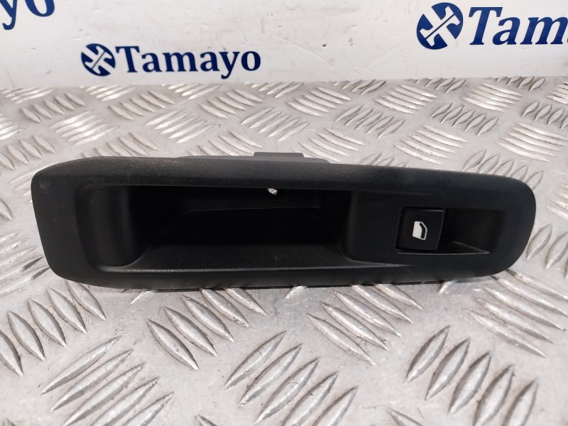 Recambio de mando elevalunas trasero derecho para peugeot 308 sw referencia OEM IAM 98034744  1336258X