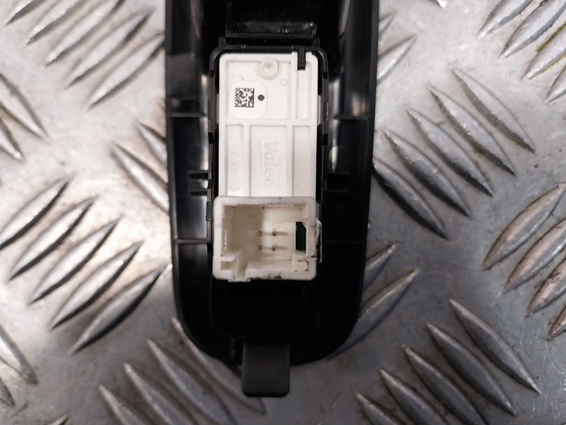 Recambio de mando elevalunas trasero derecho para peugeot 308 sw referencia OEM IAM 98034744  1336258X