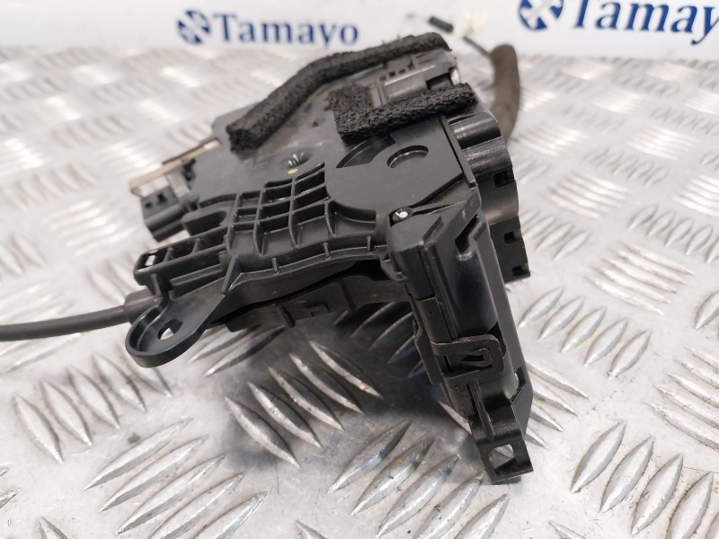 Recambio de cerradura puerta delantera derecha para renault captur referencia OEM IAM 805020401R  40627224