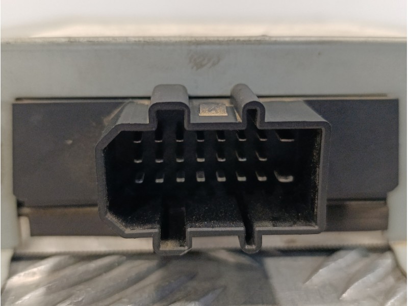 Recambio de modulo electronico para audi a4 berlina (8e) 1.9 tdi referencia OEM IAM 8E5035223  