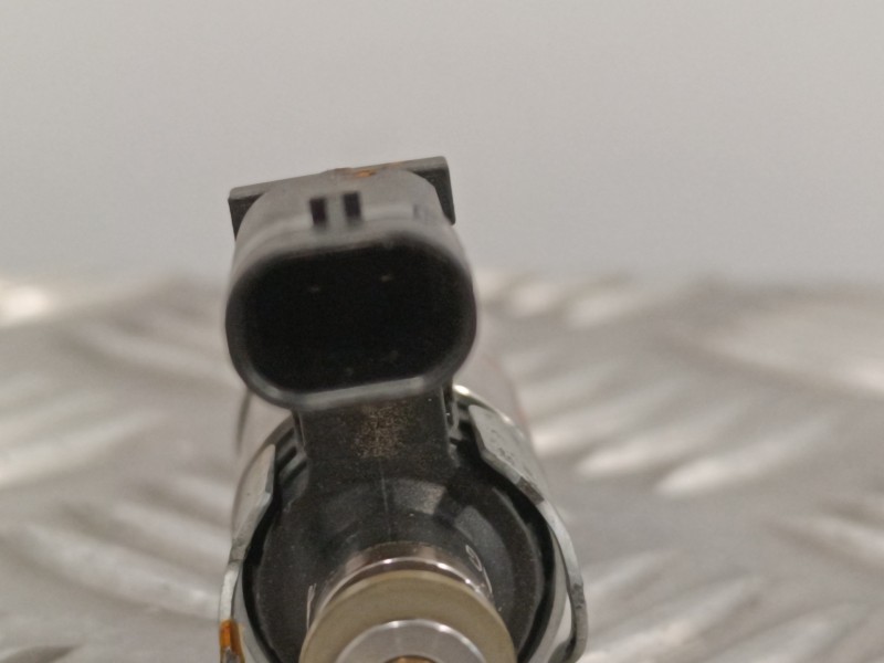 Recambio de inyector para seat leon (5f1) 1.4 16v tsi referencia OEM IAM 04E906036AF  0261500477