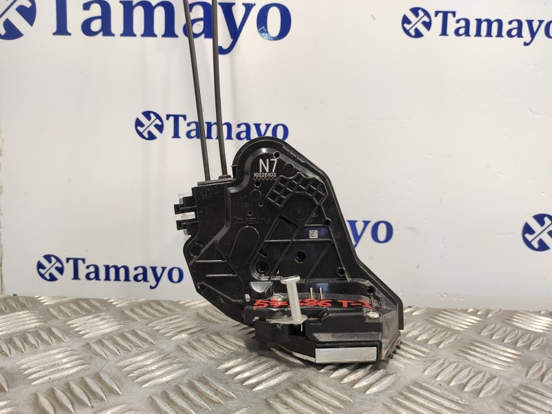 Recambio de cerradura puerta trasera izquierda para toyota rav4 referencia OEM IAM   