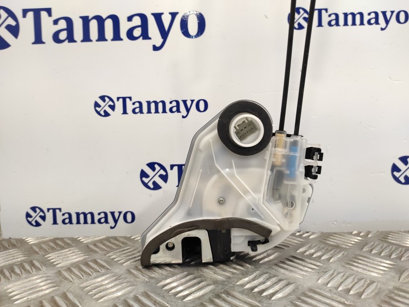 Recambio de cerradura puerta trasera izquierda para toyota rav4 referencia OEM IAM   