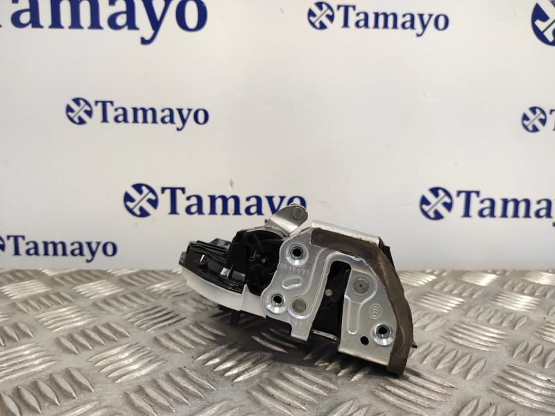 Recambio de cerradura puerta trasera izquierda para toyota rav4 referencia OEM IAM   