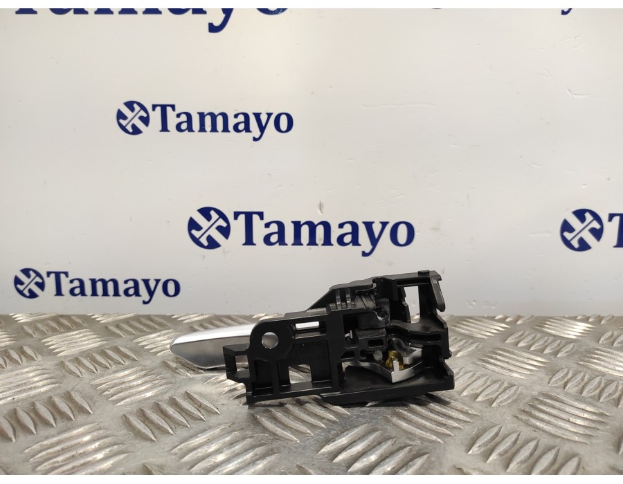 Recambio de maneta interior trasera izquierda para toyota rav4 referencia OEM IAM 6927433060  