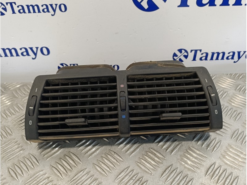 Recambio de rejilla aireadora para bmw x5 (e53) 3.0 24v turbodiesel cat referencia OEM IAM 64228402221  