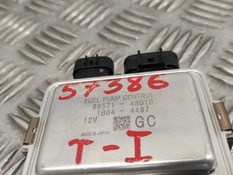 Recambio de modulo electronico para toyota rav4 referencia OEM IAM 8957148010  