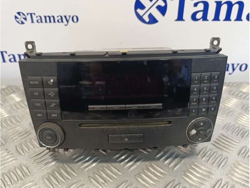 Recambio de sistema audio / radio cd para mercedes-benz clase c (w203) berlina referencia OEM IAM A2038705089  