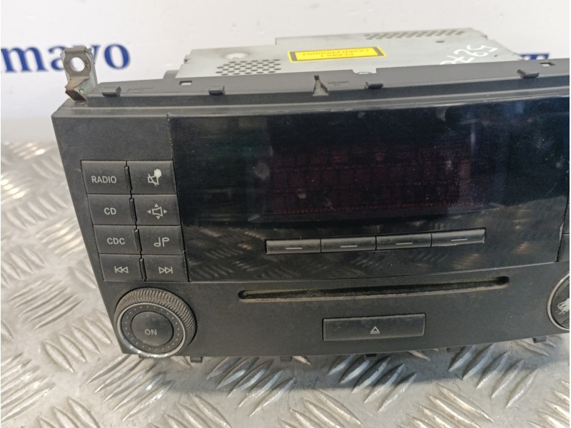 Recambio de sistema audio / radio cd para mercedes-benz clase c (w203) berlina referencia OEM IAM A2038705089  