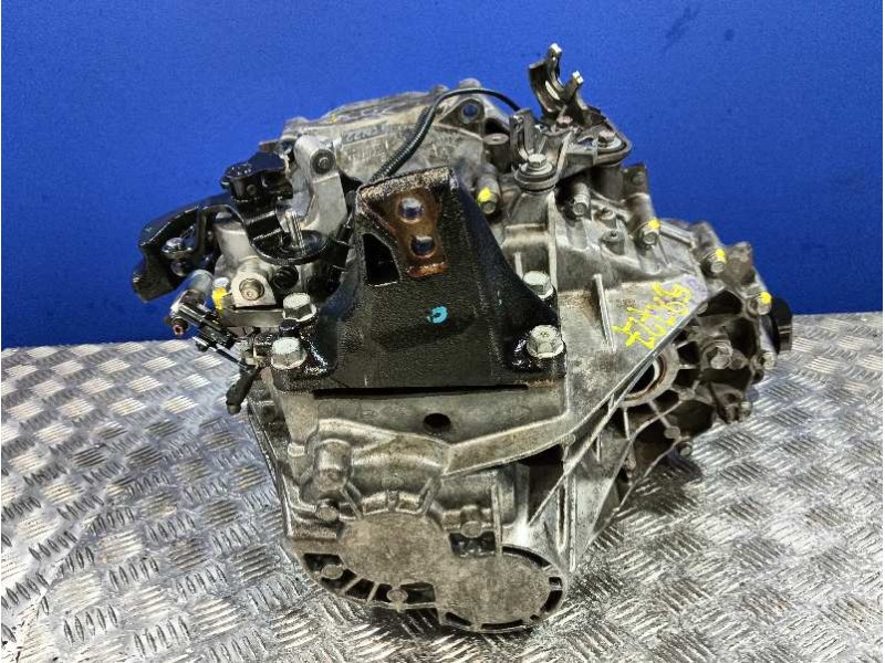 Recambio de caja cambios para hyundai i40 referencia OEM IAM M6CF4U2  