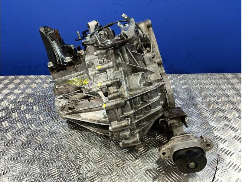 Recambio de caja cambios para hyundai i40 referencia OEM IAM M6CF4U2  