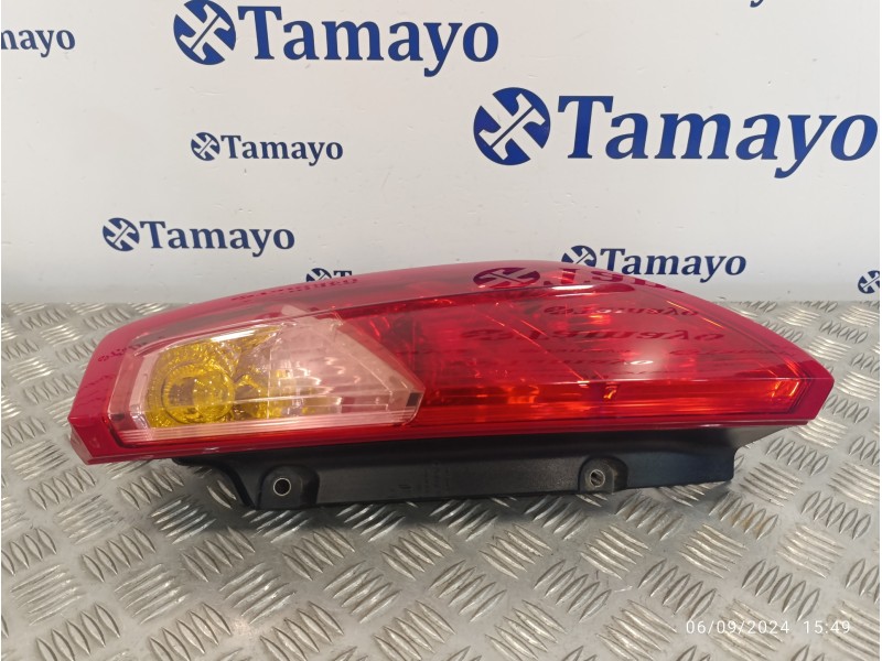 Recambio de piloto trasero derecho para fiat grande punto (199) 1.9 8v jtd cat referencia OEM IAM 51701590  