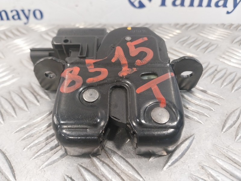 Recambio de cerradura maletero / porton para renault captur referencia OEM IAM 4055716  