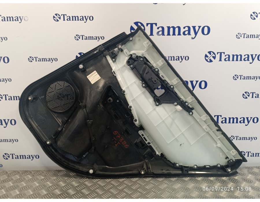 Recambio de guarnecido puerta trasera izquierda para toyota rav4 referencia OEM IAM 310B2KAH1  67614X1B18