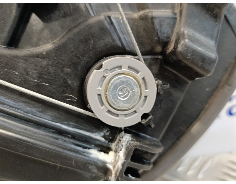 Recambio de elevalunas trasero derecho para hyundai i30 fastback 1.4 tgdi cat referencia OEM IAM 83460G4710 9425100100 83480G473