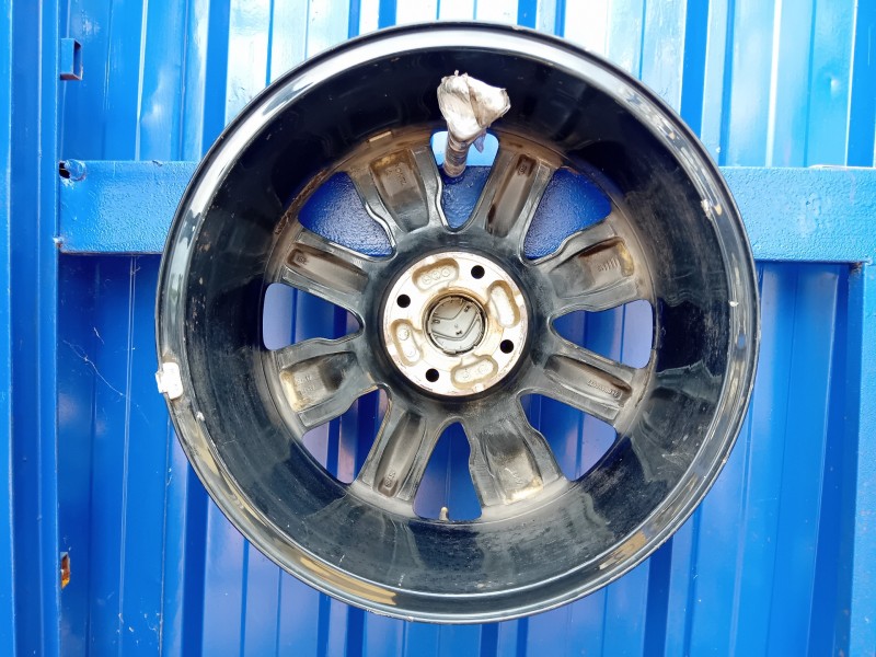 Recambio de llanta para citroën c4 cactus referencia OEM IAM 9800494077  