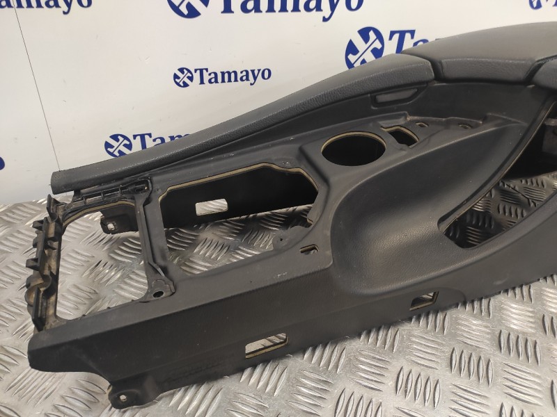 Recambio de apoyabrazos central para bmw serie 5 berlina (e60) 3.0 24v referencia OEM IAM 51167034086 72758413 7060013