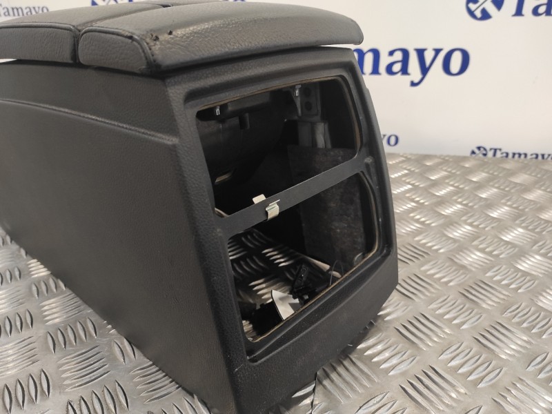 Recambio de apoyabrazos central para bmw serie 5 berlina (e60) 3.0 24v referencia OEM IAM 51167034086 72758413 7060013