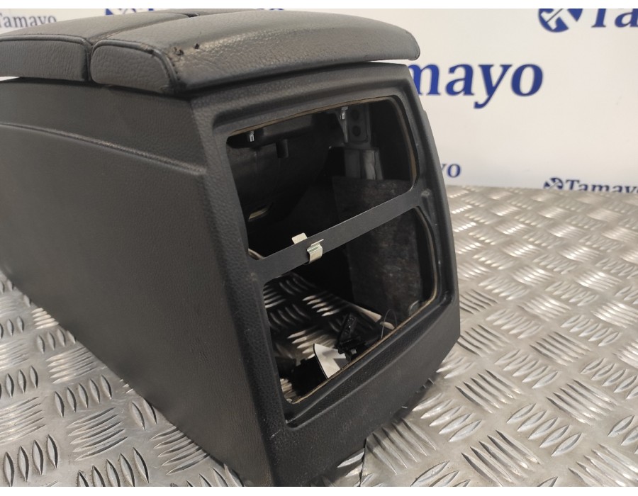 Recambio de apoyabrazos central para bmw serie 5 berlina (e60) 3.0 24v referencia OEM IAM 51167034086 72758413 7060013