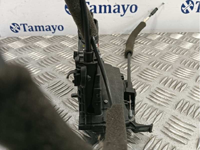 Recambio de cerradura puerta trasera izquierda para renault captur referencia OEM IAM 825019935R  40717224