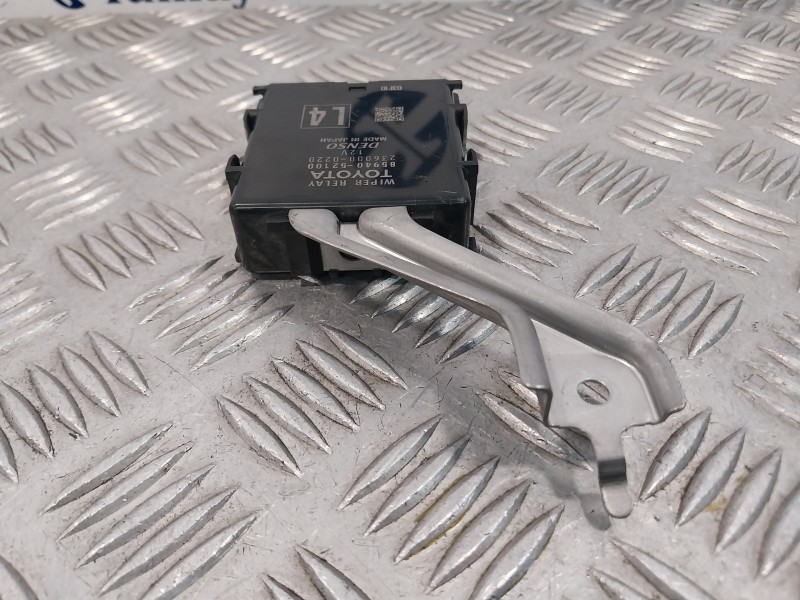 Recambio de modulo electronico para toyota yaris (xpa1f/mxph11/chxnbw) hybrid 1.5cc referencia OEM IAM 8594052100  2360000220