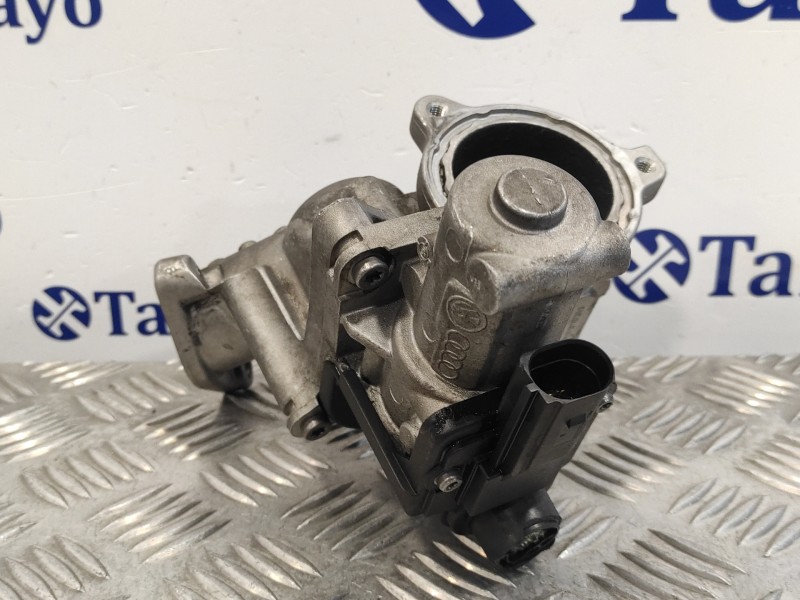 Recambio de valvula egr para volkswagen caddy ka/kb (2k) 1.9 tdi referencia OEM IAM 03G131501D 70067801 03G129637A