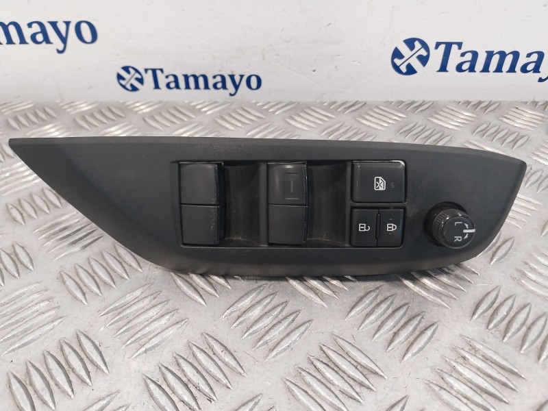 Recambio de mando elevalunas delantero izquierdo para toyota yaris (xpa1f/mxph11/chxnbw) hybrid 1.5cc referencia OEM IAM 840400D