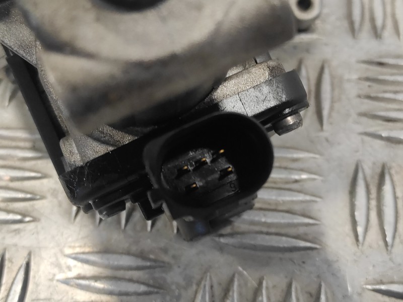 Recambio de valvula egr para volkswagen caddy ka/kb (2k) 1.9 tdi referencia OEM IAM 03G131501D 70067801 03G129637A