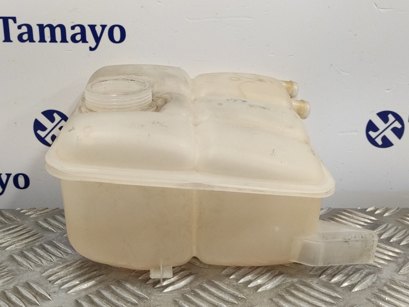 Recambio de deposito expansion para ford focus lim. black&red referencia OEM IAM 8V618K218A AV418K218D 8V618K218D