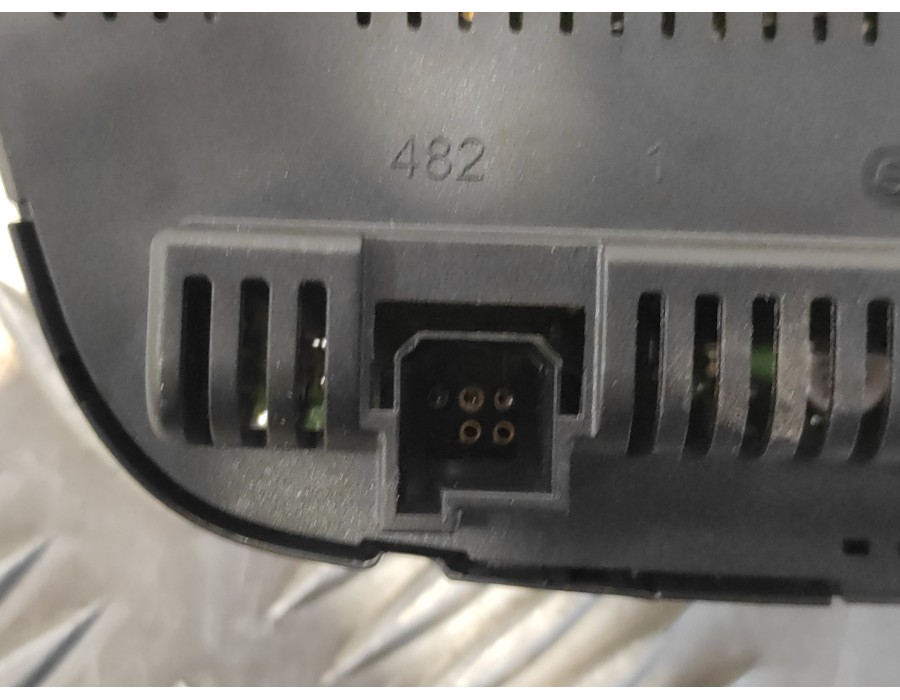 Recambio de mando climatizador para opel astra j lim. 1.7 16v cdti referencia OEM IAM 13337697  28243196