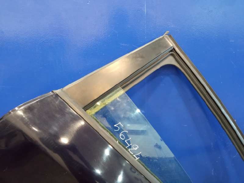 Recambio de puerta trasera izquierda para peugeot 208 1.2 12v e-vti referencia OEM IAM   