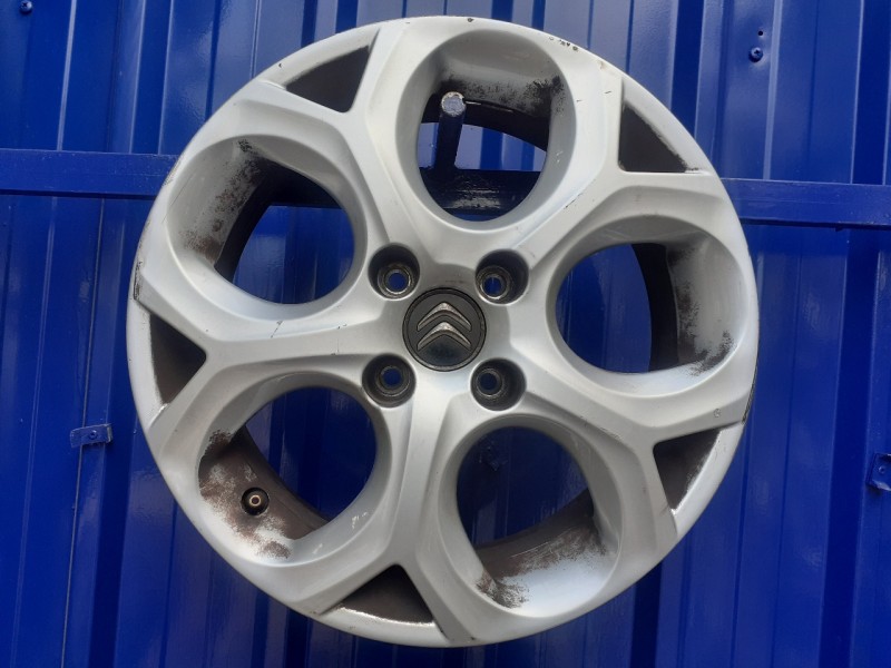 Recambio de llanta para citroën c3 1.6 16v hdi referencia OEM IAM 9687753077  