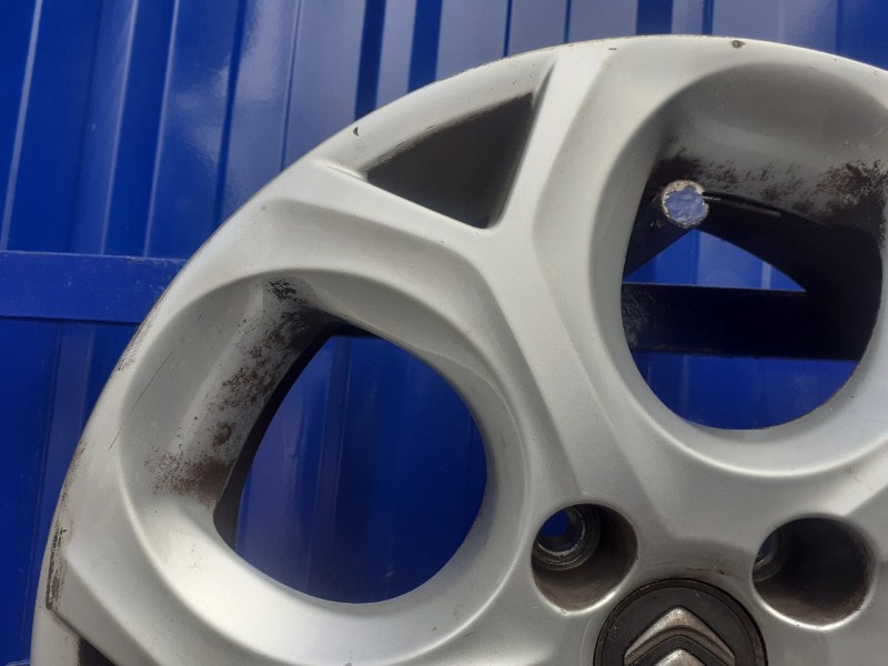 Recambio de llanta para citroën c3 1.6 16v hdi referencia OEM IAM 9687753077  