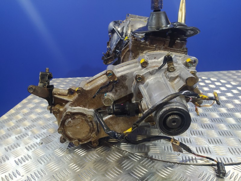 Recambio de caja transfer para mitsubishi galloper (hyundai) 2.5 turbodiesel referencia OEM IAM D4BH  