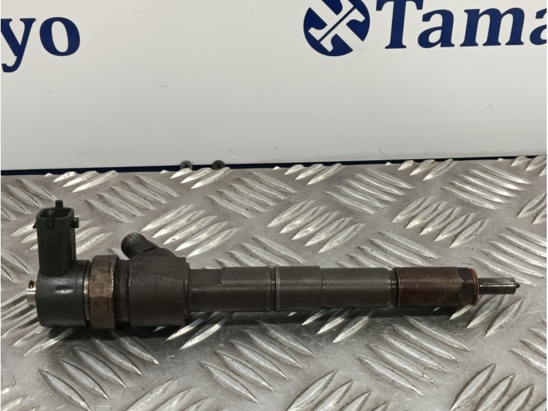 Recambio de inyector para opel combo d 1.6 16v cdti referencia OEM IAM 0445110300  