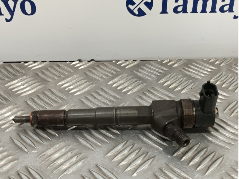 Recambio de inyector para opel combo d 1.6 16v cdti referencia OEM IAM 0445110300  