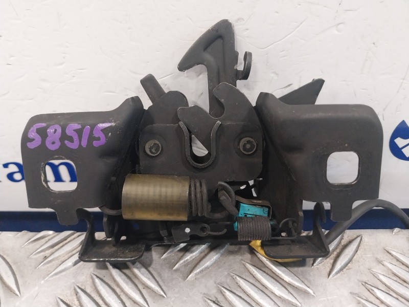 Recambio de cerradura capot para renault captur referencia OEM IAM 656011705R  