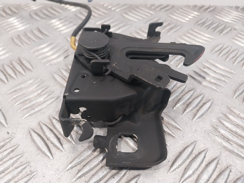 Recambio de cerradura capot para renault captur referencia OEM IAM 656011705R  