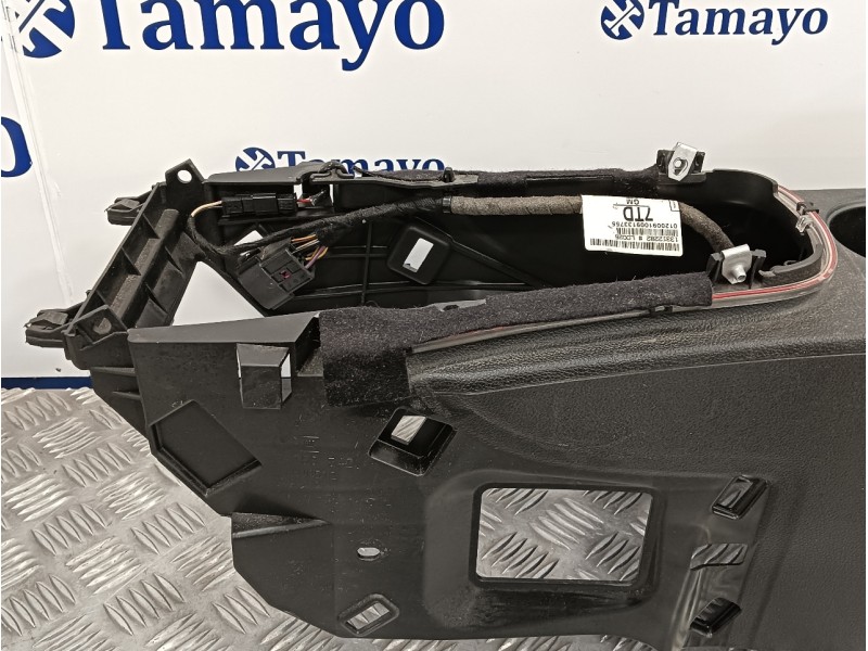 Recambio de apoyabrazos central para opel astra j lim. 1.7 16v cdti referencia OEM IAM 498951029 1950265 13258342