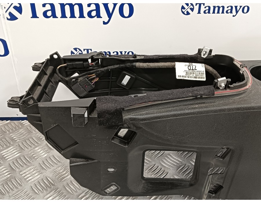 Recambio de apoyabrazos central para opel astra j lim. 1.7 16v cdti referencia OEM IAM 498951029 1950265 13258342