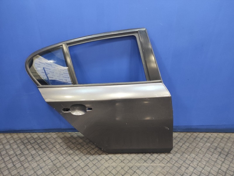 Recambio de puerta trasera derecha para bmw serie 1 berlina (e81/e87) 1.6 16v cat referencia OEM IAM   