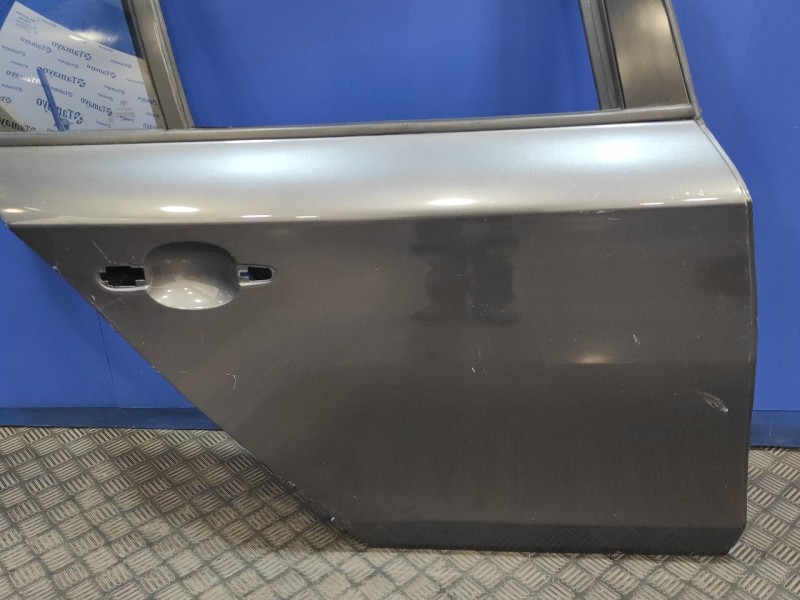 Recambio de puerta trasera derecha para bmw serie 1 berlina (e81/e87) 1.6 16v cat referencia OEM IAM   