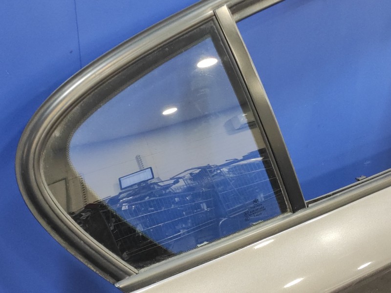Recambio de puerta trasera derecha para bmw serie 1 berlina (e81/e87) 1.6 16v cat referencia OEM IAM   