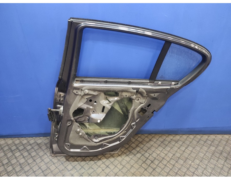 Recambio de puerta trasera derecha para bmw serie 1 berlina (e81/e87) 1.6 16v cat referencia OEM IAM   